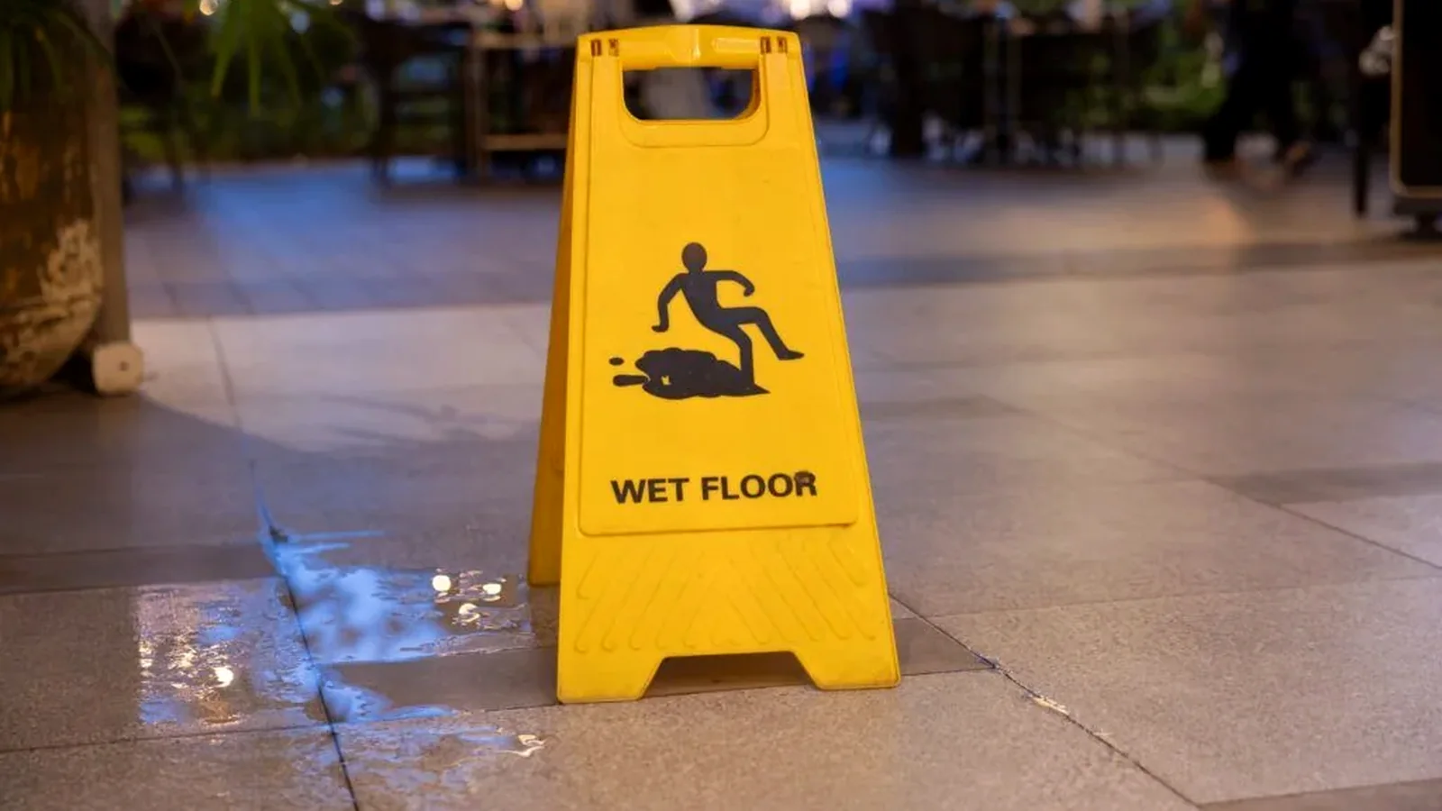 Slip and fall hazard documentation for proving property owner notice