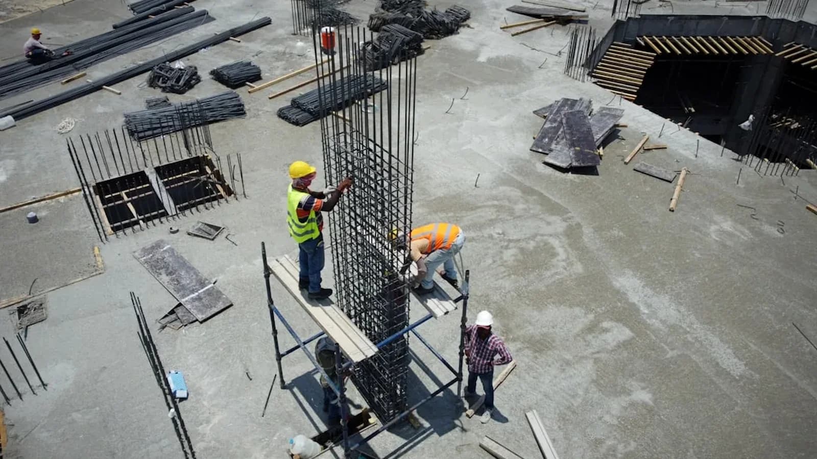 New York construction accident lawyer reviewing jobsite safety evidence